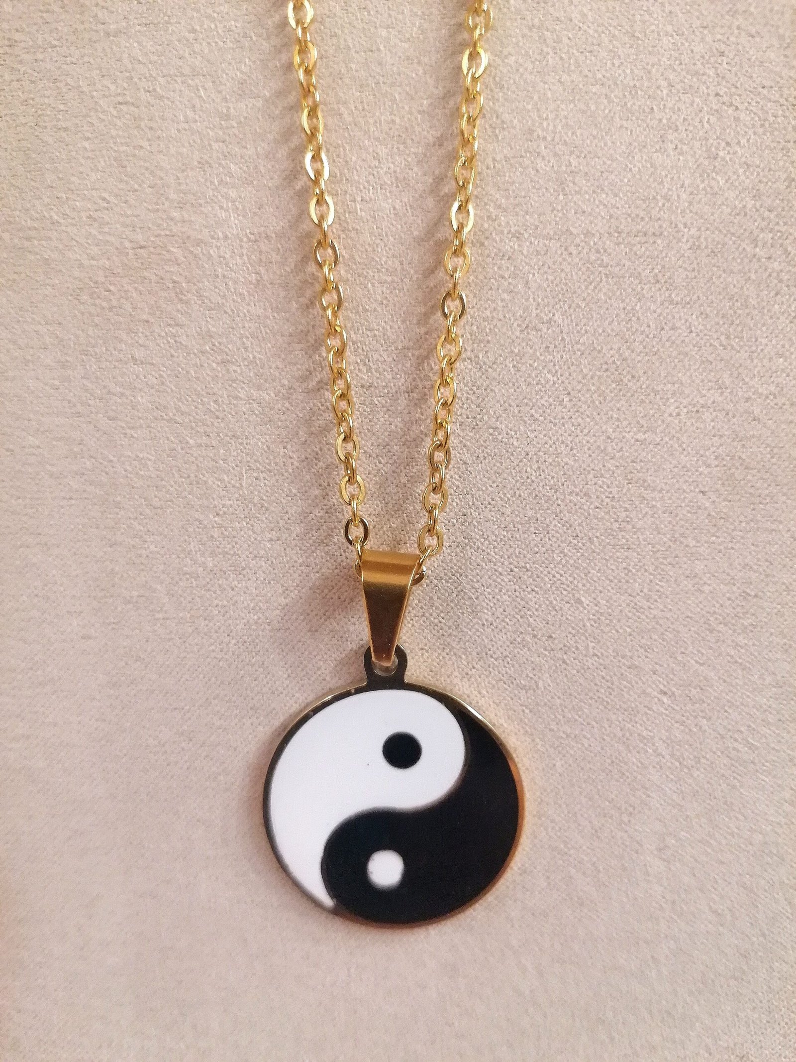 Pendentif doré Ying Yang
